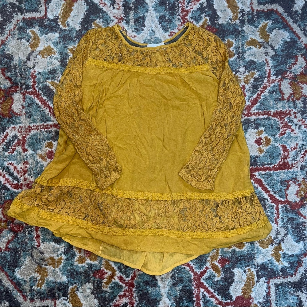 Altar’d state yellow top with lace detailing womens size S